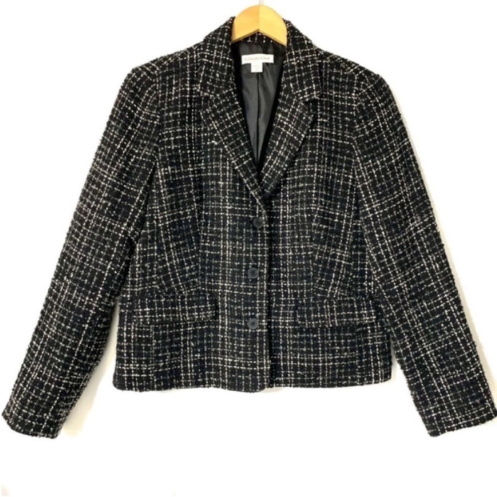 LAST CHANCE! Vintage 90s Black and White Plaid Wool Tweed Blazer